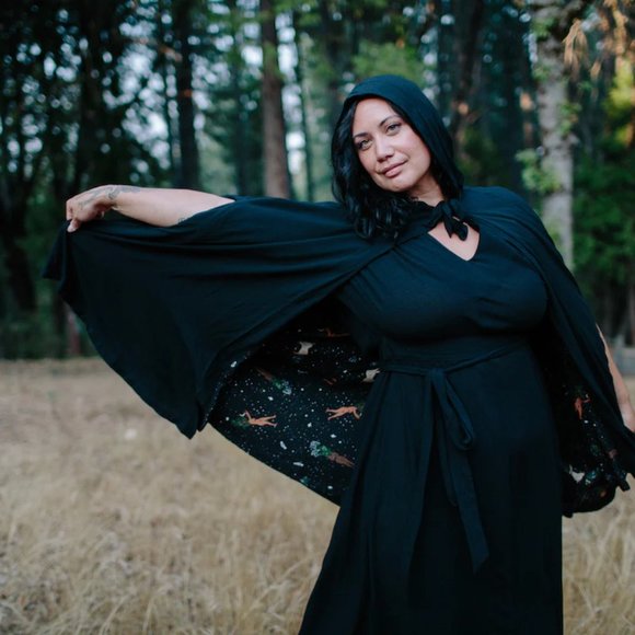 Hooded cape w/ unique "Protection Spell" reversible custom witch print - Picture 7 of 14